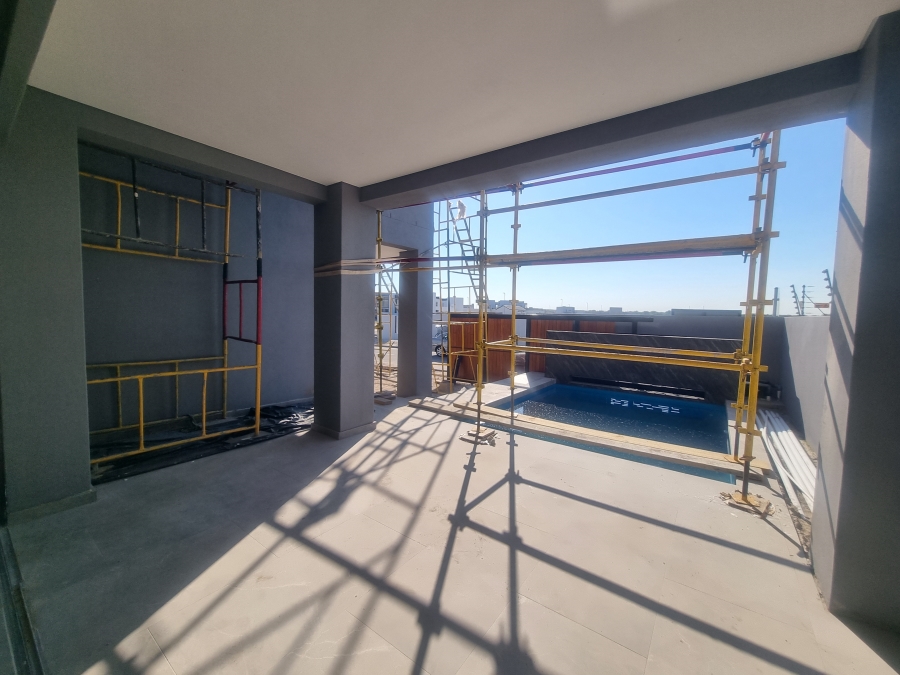 5 Bedroom Property for Sale in Sandown Western Cape